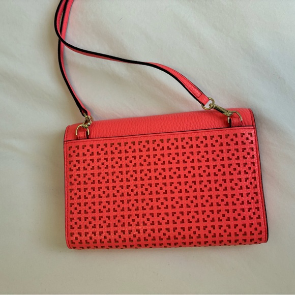 Kate spade crossbody - Picture 2 of 2
